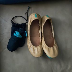 ✨ PRICE REDUCED! Tieks Camel Flats ✨